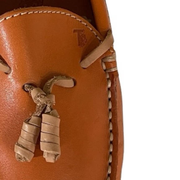 Tod’s Women’s Gommino Tassle Loafer Shoes in Orange Nubuck Leather | Size 5.5 - Picture 7 of 13